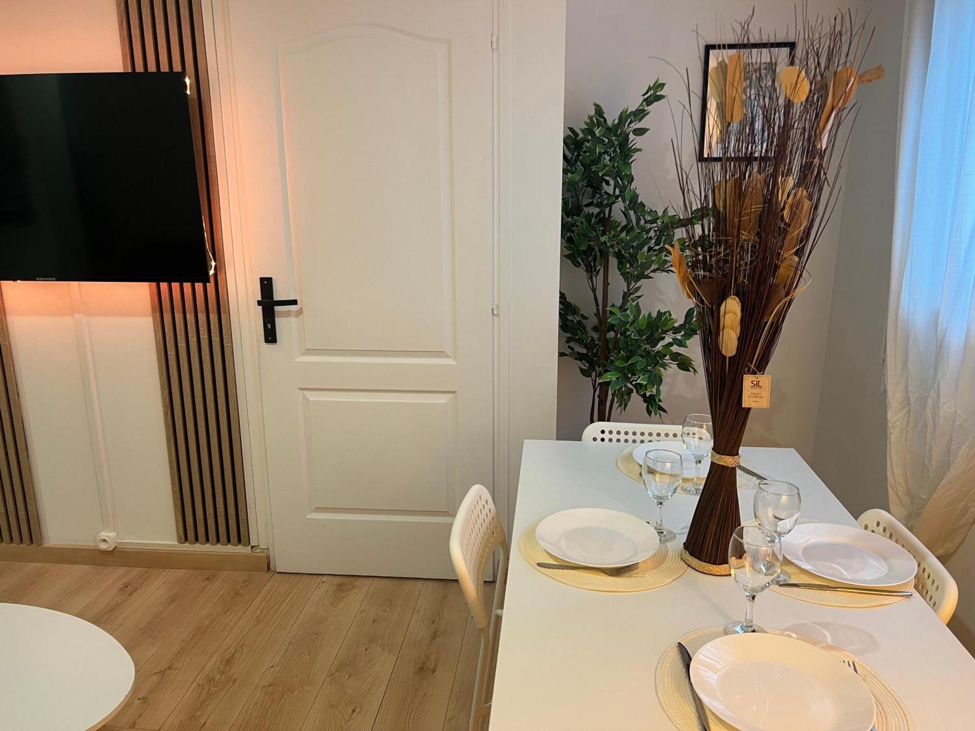 Appartement Pres De Paris, Disney & Cdg Tremblay-en-France エクステリア 写真